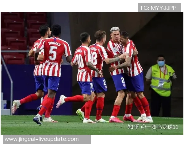 中超精彩对决AC米兰大胜里昂乌龙球引发全场热烈反响