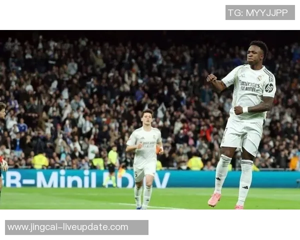 中超赛场惊现冷门国米绝杀拜仁引发全场狂欢